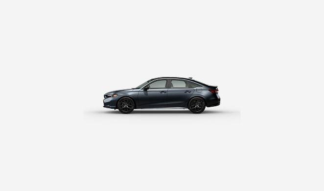 Meteorite Gray Metallic色2026 Honda Civic Sedan Sport Hybrid停放在乾淨的白色工作室環境中的側視角（小型轎車）。